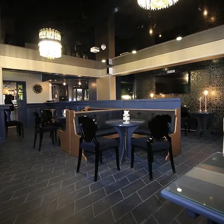 Bakkalandet Hotel *